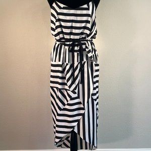 Felicity & Coco Black & White Sheath Midi Dress Size Medium